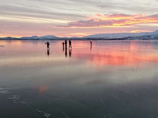 CAHKAL_SKATING_ON LAKE