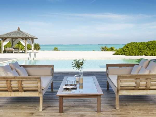 COMO_Villa_Pool_Deck