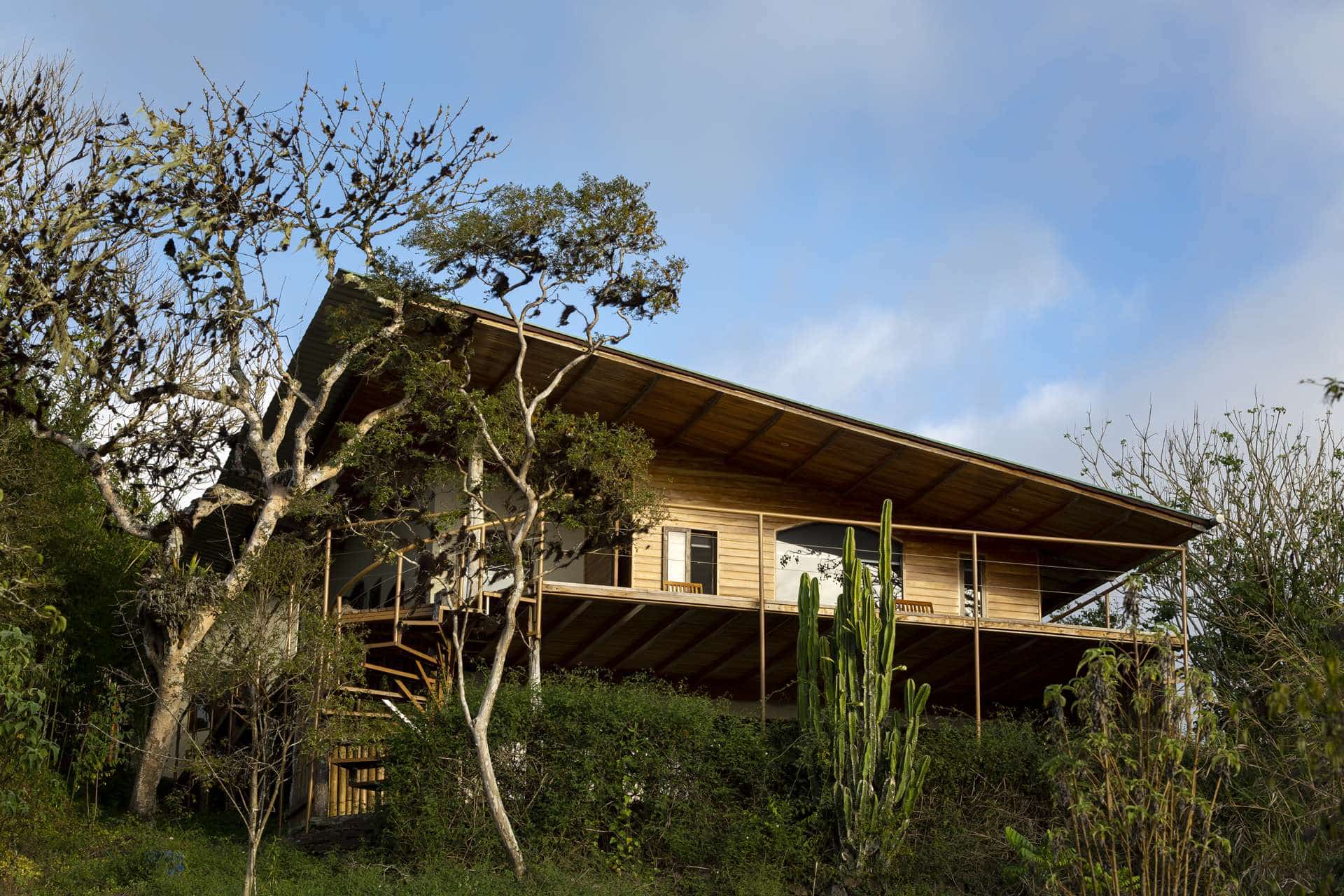Galapagos Safari Camp – Luxury Glamping Ecuador
