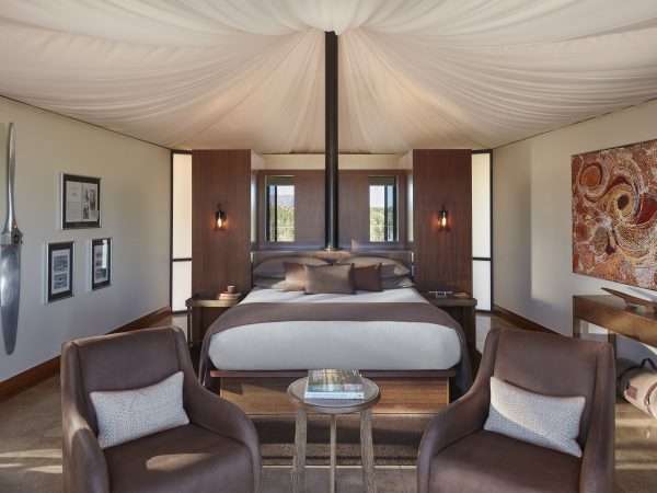 Longitude-131_Ayers-Rock-Uluru_Luxury-Tent-Interior