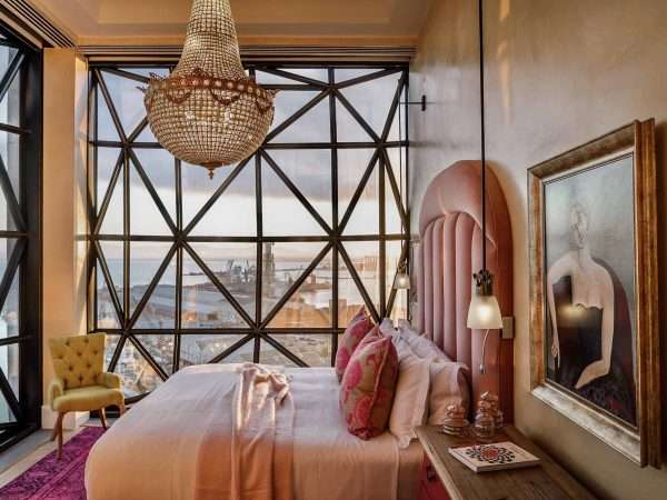 TS Royal Suite
