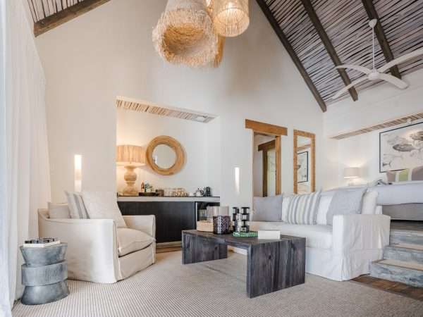 blue-safari-alphonse-island-one-bedroom-villa-interior-living-bed (1)