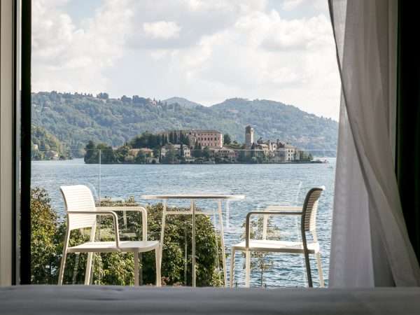 casaFantini_panoramic lake and island view from prestige room