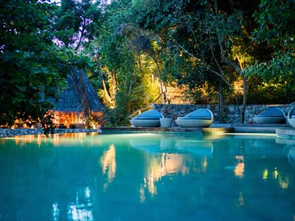 infinity_pool_view_at_dusk
