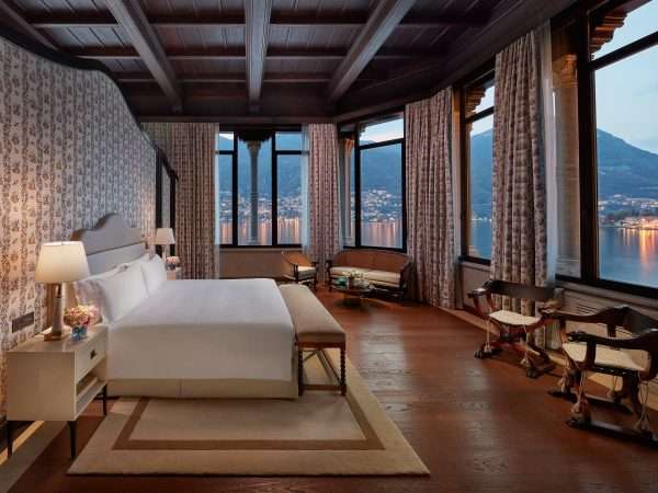 lake-como-suite-penthouse-bedroom