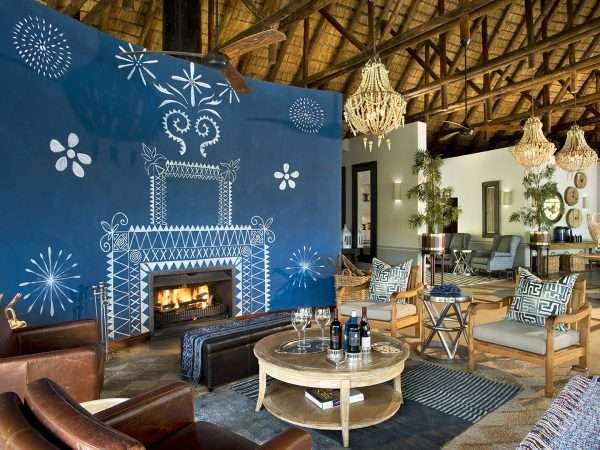 royal-chundu-zambezi-island-lodge-interiors-lounge-01.jpg__1920x1080_q85_crop_subsampling-2_upscale