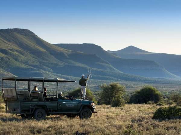 beautiful-mountain-landscape-samara-karoo-vehicle-safari-dook