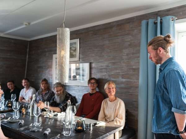 Basecamp-Explorer-Isfjord-Radio-Dinner-1-photo-ragnhild-utne