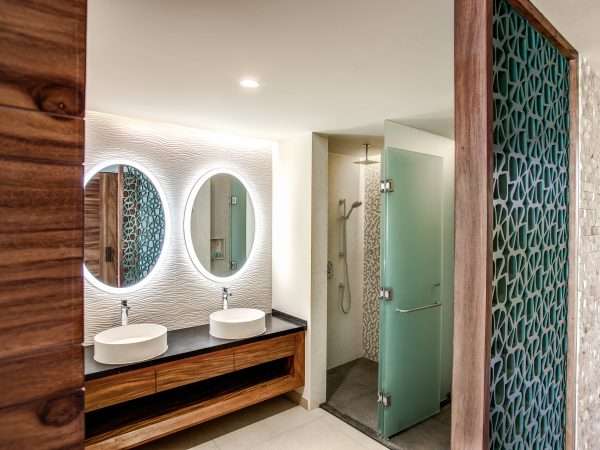 Double-Sink-Shower