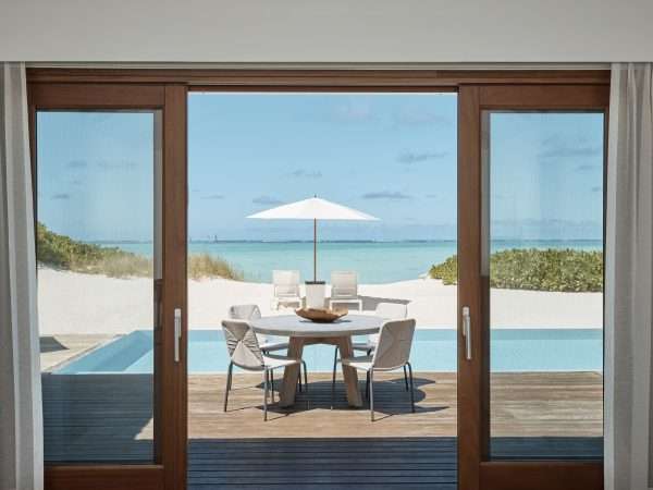 MM 21 Family_Beach House_pool and view
