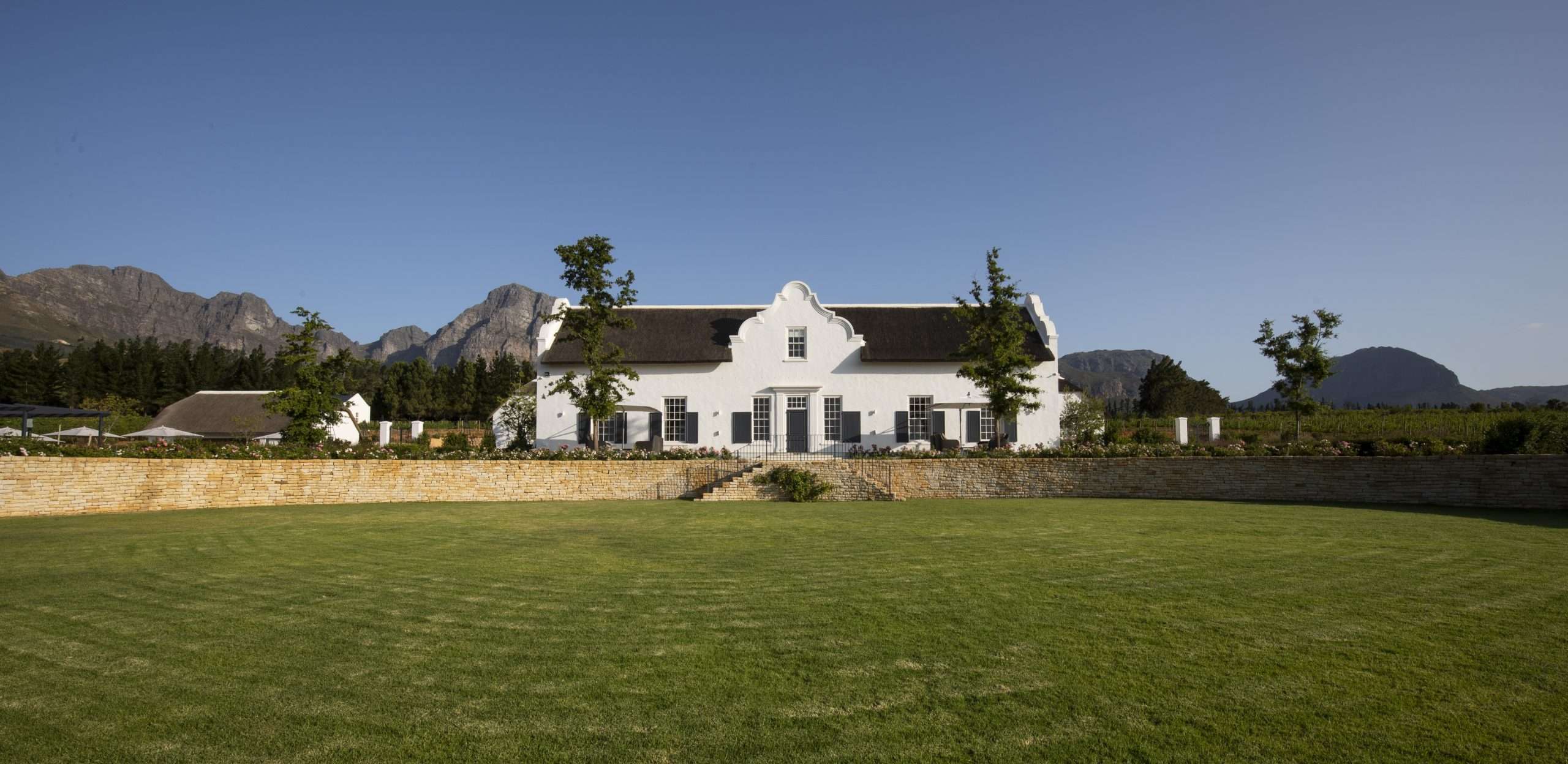 Brookdale Estate - The Manor Lawn