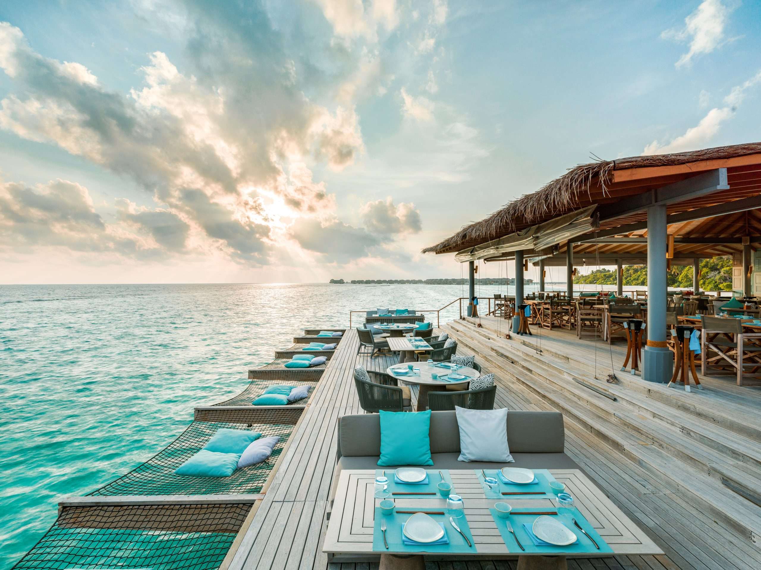 Lagoon Bar_hammock