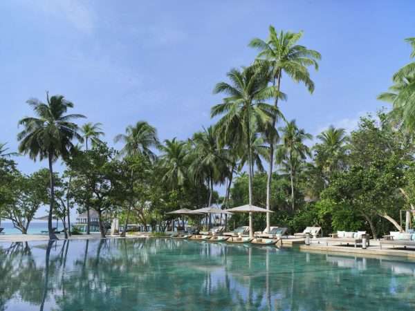 Vakkaru Maldives Pool