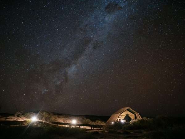 Sal-Salis_Ningaloo-Reef_Tent-Stargazing-1024x683