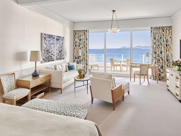 637 JUNIOR SUITE EDEN ROC VUE MER @JMSordello