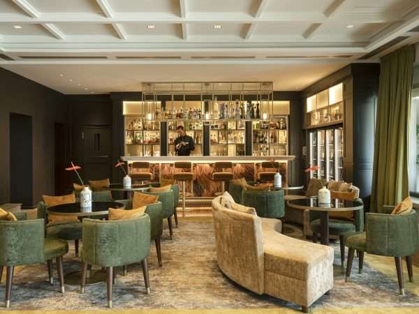 Bar Ecrù