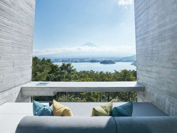 Guest Room Terrace Living (Balcony) - HOSHINOYA Fuji
