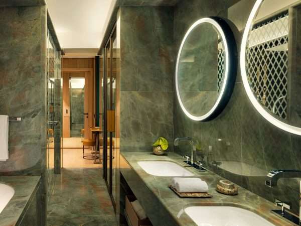 JUNIOR-SUITE-BATHROOM_GREEN-(3)