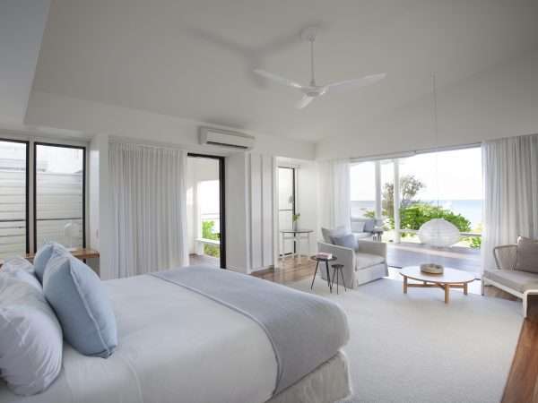 Lizard-Island_Great-Barrier-Reef_Beach-Suite-Bedroom