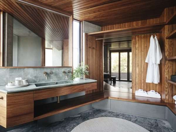 Lizard-Island_Great-Barrier-Reef_The-House_Bathroom_credit-Elise-Hassey