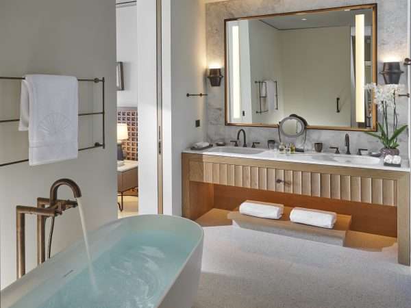 Mandarin Oriental Costa Navarino Suite 201 Bathroom_1