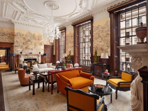 Raffles London_Raffles_Suite_Lounge_V3_DSCF0020_