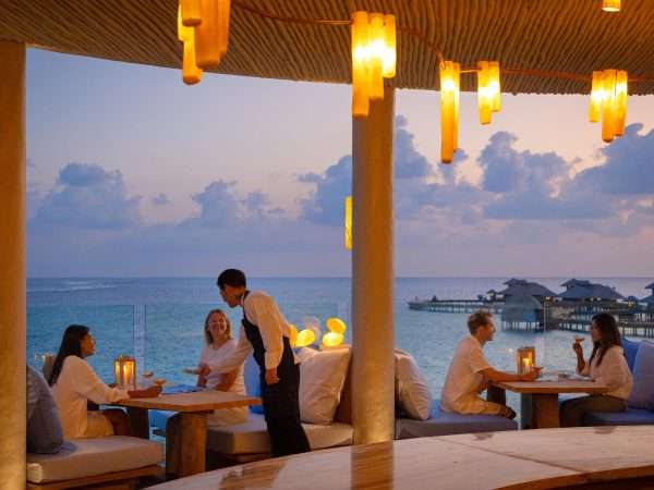 Soneva Secret - Out of this World Dining_Stevie Mann for Soneva. All images remain the property of Soneva. Credits must be used in full_ and images must not be altered in any way.