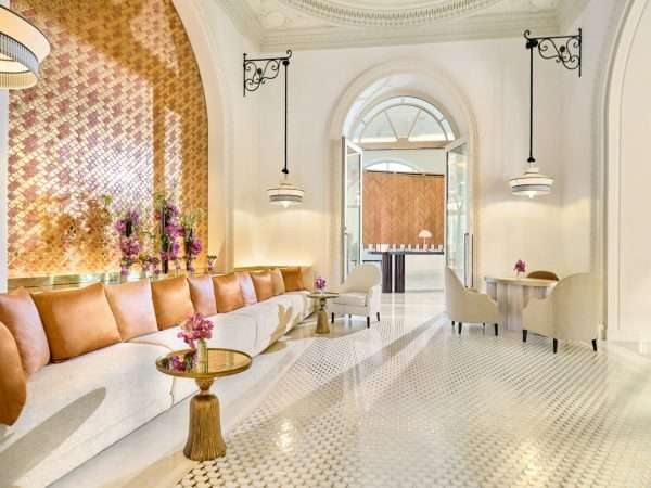 VIP Lounge ©Carlton Cannes Richard Haughton