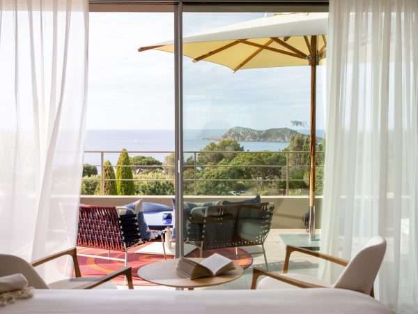 6_Bedroomview - La Reserve Ramatuelle @gregoire_gardette