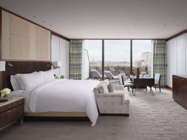 London_Grand Terrace Suite_Bedroom_1