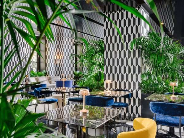 MOMLN – Mandarin Garden – Interior 2