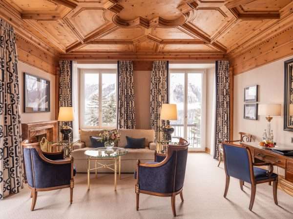 Medium-Traditional Deluxe Junior Suite Lake Side South