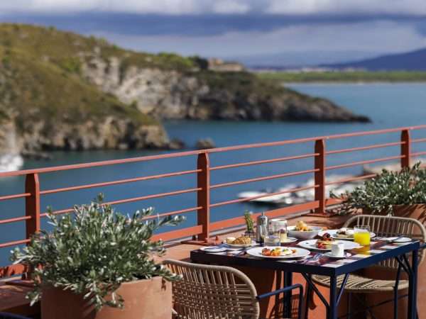 Rooftop Breakfast