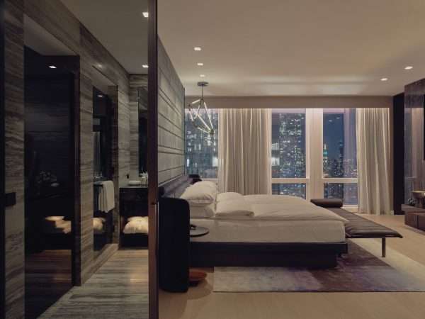 S11_PresidentialSuite_Bedroom_HeroAlt_0265