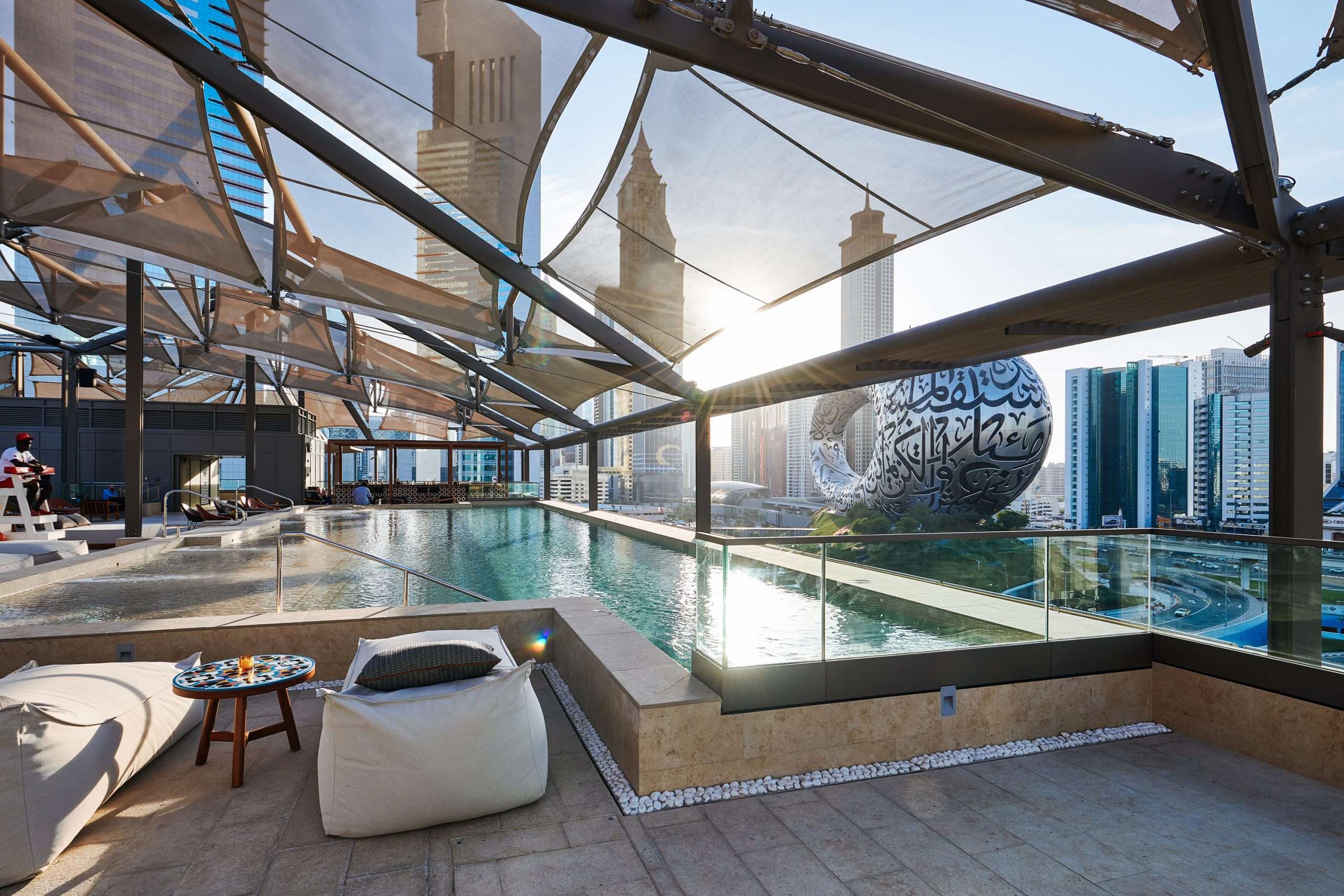 25h_Dubai_IngridRasmussen_MonkeyPoolbar_lowres11