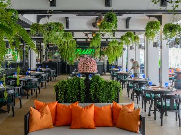 Baitong all day dining 1