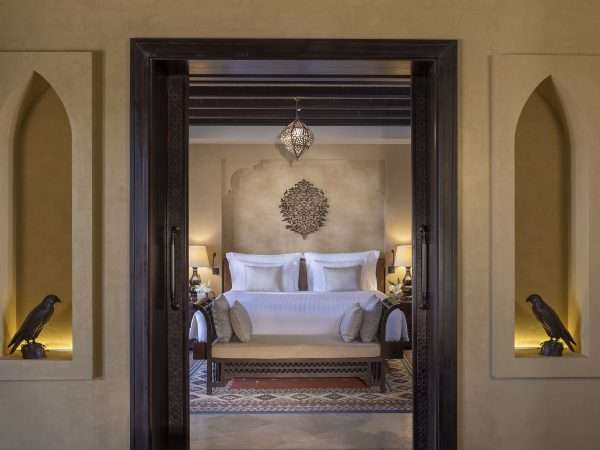 Qasr_Al_Sarab_Desert_Resort_by_Anantara_Guest_Room_One_Bedroom_Villa_Bedroom