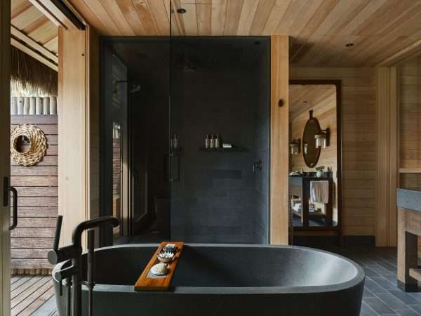 RWKVL_Accommodation_OceanView_Tub_01