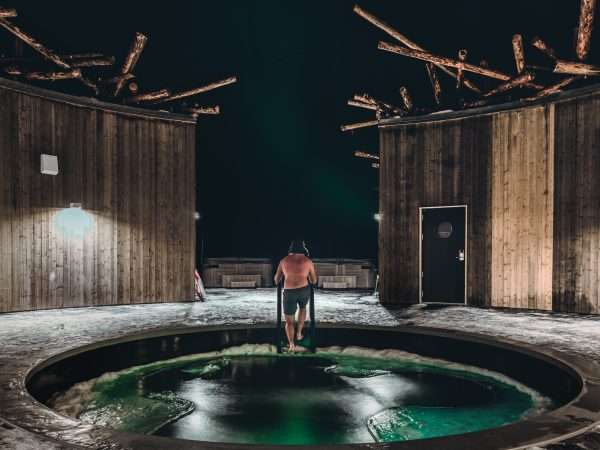 arctic-bath-coldbath-photo-daniel-holmgren