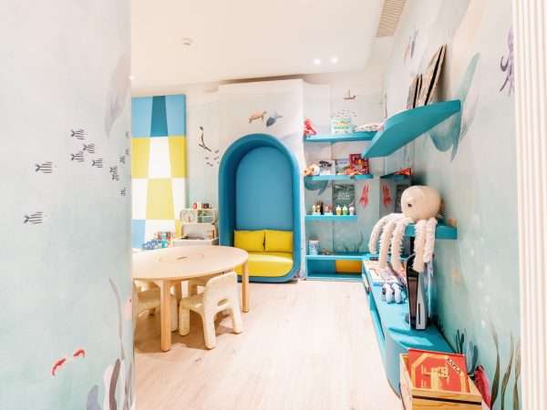 Web RGB-Cheval Blanc Randheli - Kids Room Seaplane Lounge - Oliver Fly - March 2023