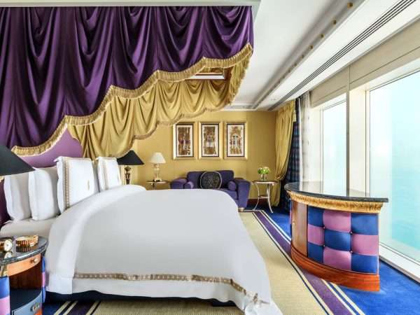baa-room-detail-gallery-1___club-one-bedroom-suite