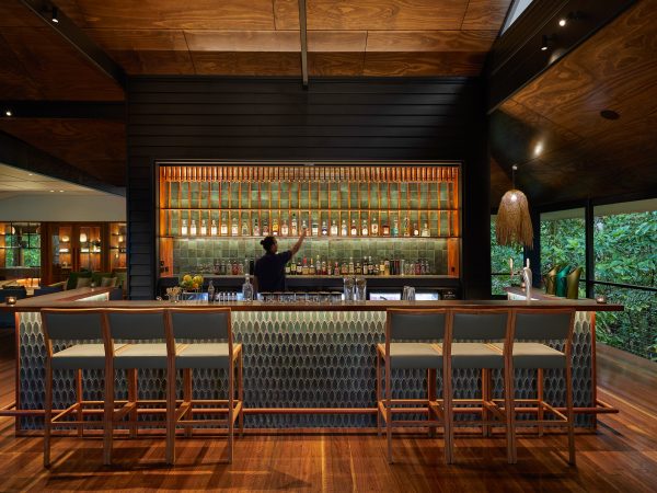 4.-Treehouse-Bar