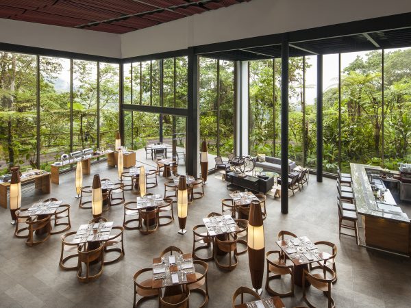 Mashpi-Lodge-Restaurant-1