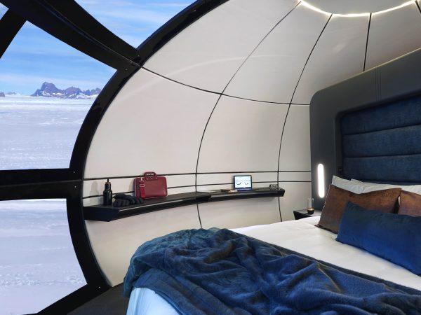 WhiteDesert_Echo Bedroom Window