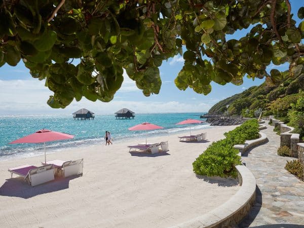 canouan-hotel-godahl-beach-01