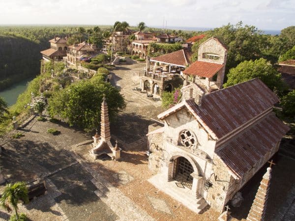 11 Altos de Chavon