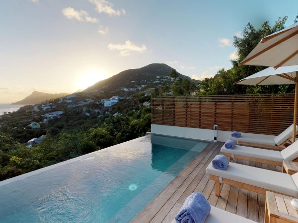Villa Pool