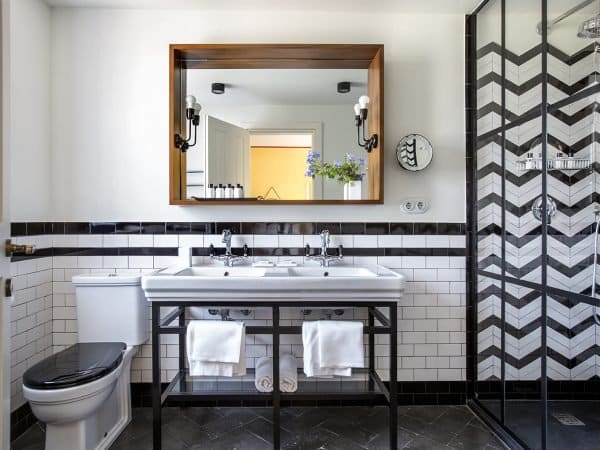 Executive Junior Suite Bathroom