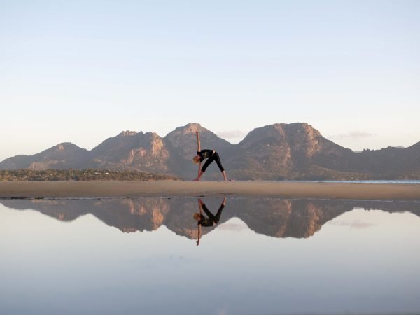 Saffire-Freycinet_Yoga-on-Muir's-Beach