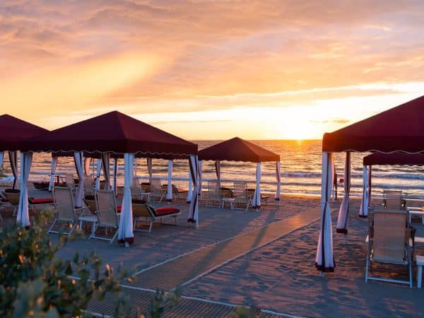 cabanas_calabeachresort